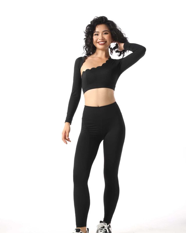 Asymmetric Shoulder Yoga Top with Chest Pad Shockproof